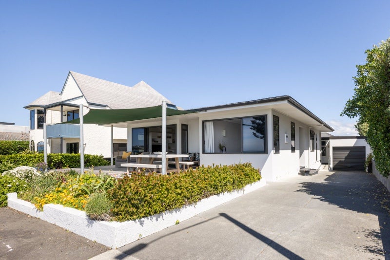77 The Esplanade, Westshore, Napier - Carousel 29