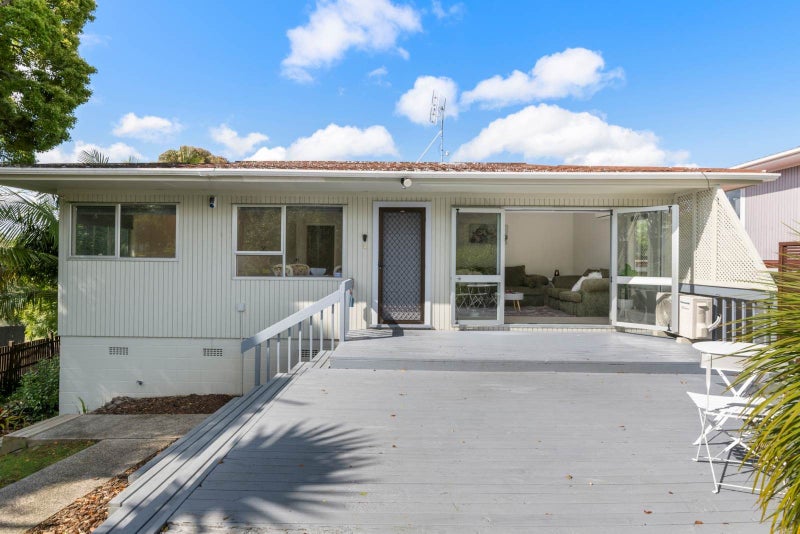 2A Lynngate Place, Hillcrest, North Shore City - Carousel 2