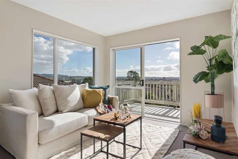 18/242 Great North Road, Henderson, Auckland - Carousel 2