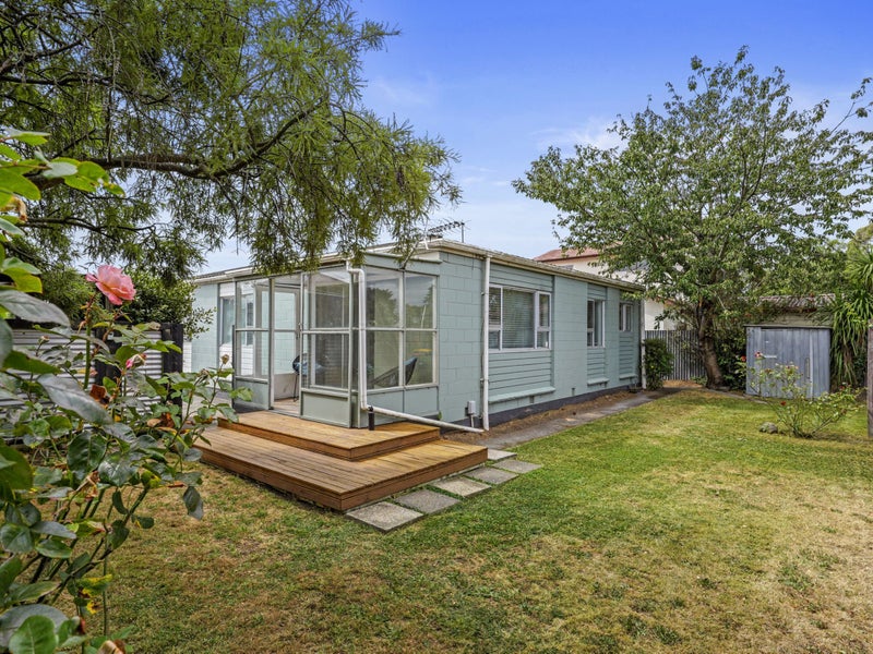 1/14 Kawau Crescent, Bromley, Christchurch - Carousel 1