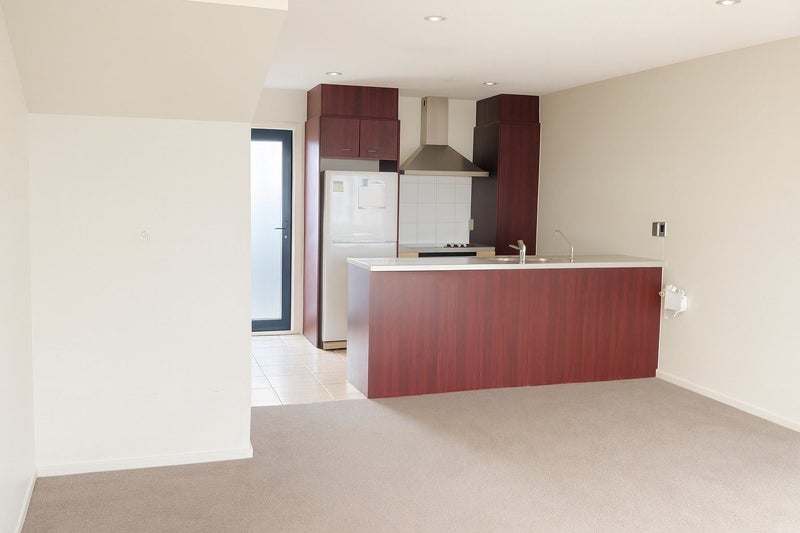 28/3 Burton Street, Grafton, Auckland - Carousel 2