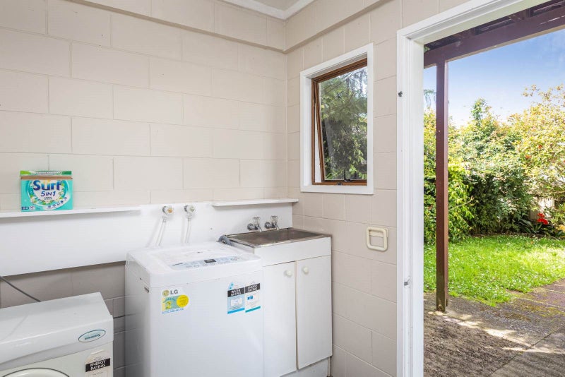 15 Montclair Rise, Browns Bay, Auckland - Carousel 20