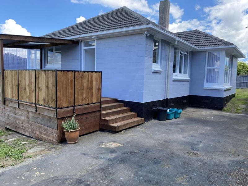 2 Tainui Street, Meremere - Carousel 1