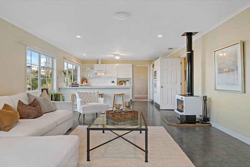 27 Stephen Lysnar Place, Hillsborough, Auckland - Carousel 1