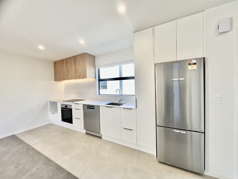 4/438 Armagh Street, Linwood, Christchurch - Carousel 2