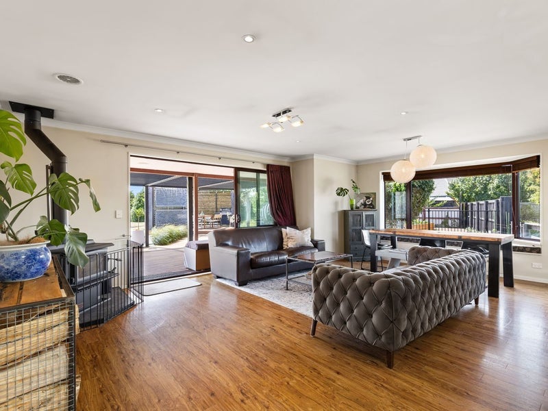 10 McHugh Crescent, Darfield, Darfield - Carousel 2