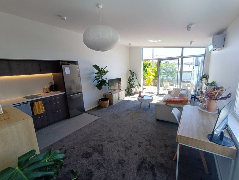 2/105 Onewa Road, Northcote, Auckland - Carousel 2