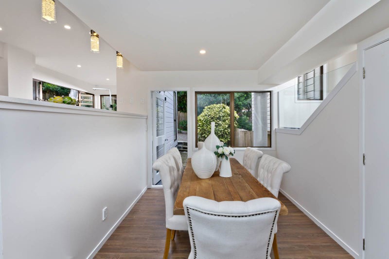 2 Seaton Road, Murrays Bay, Auckland - Carousel 27