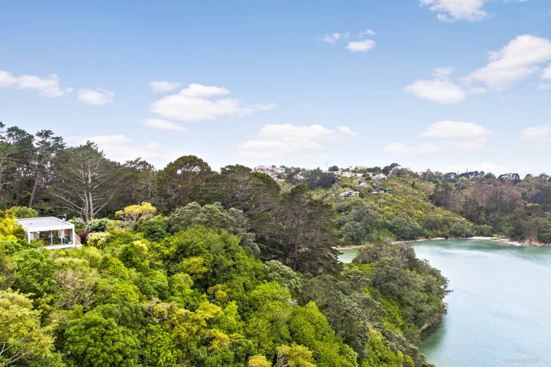 42A Sylvania Crescent, Lynfield, Auckland - Carousel 2