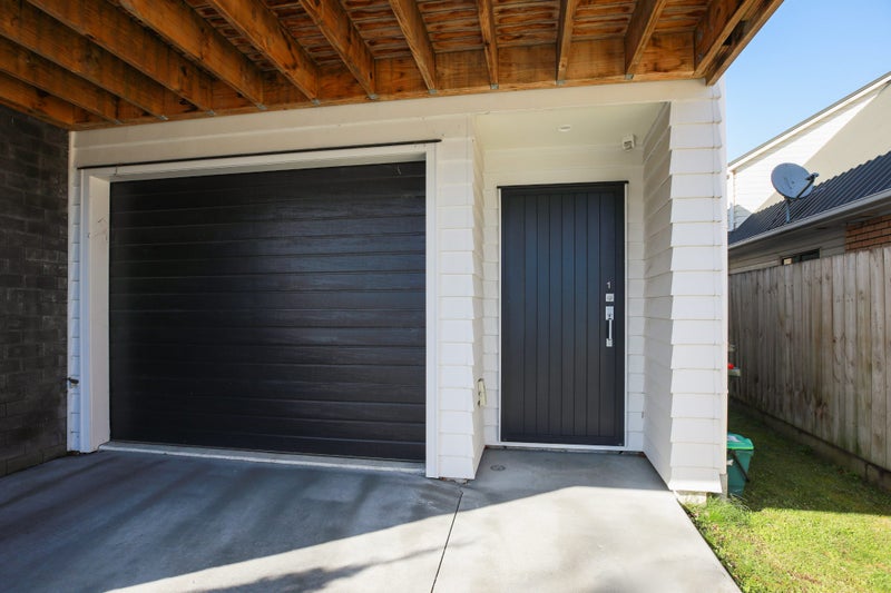 1/16 Jones Crescent, Melville, Hamilton - Carousel 2