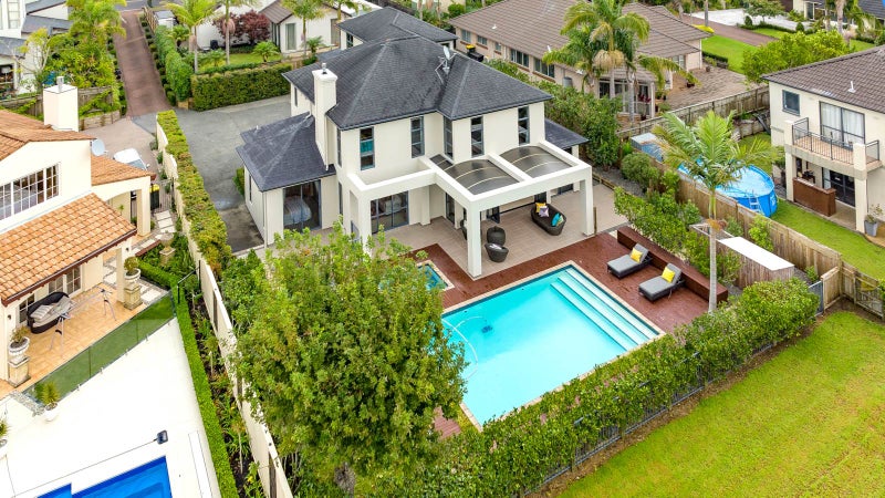 17 English Oak Drive, Schnapper Rock, Auckland - Carousel 2