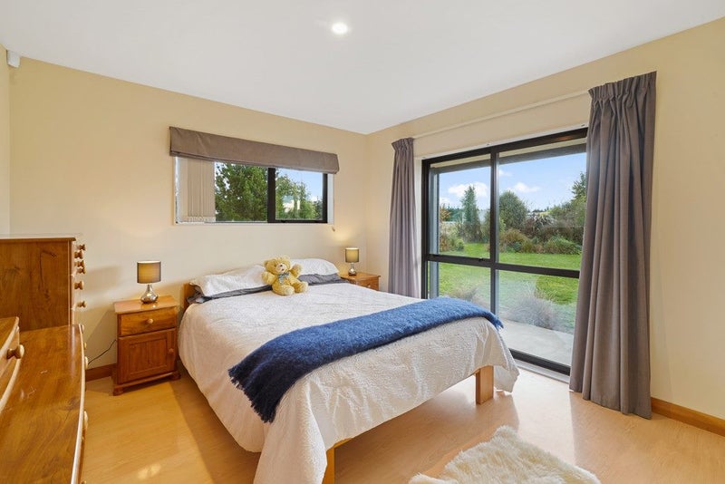 1510 Thongcaster Road, Burnt Hill, Oxford - Carousel 18