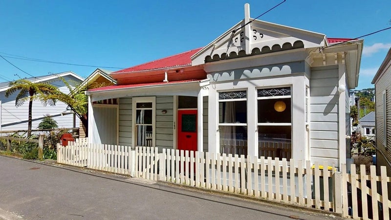 140 Russell Terrace, Berhampore, Wellington - Carousel 1