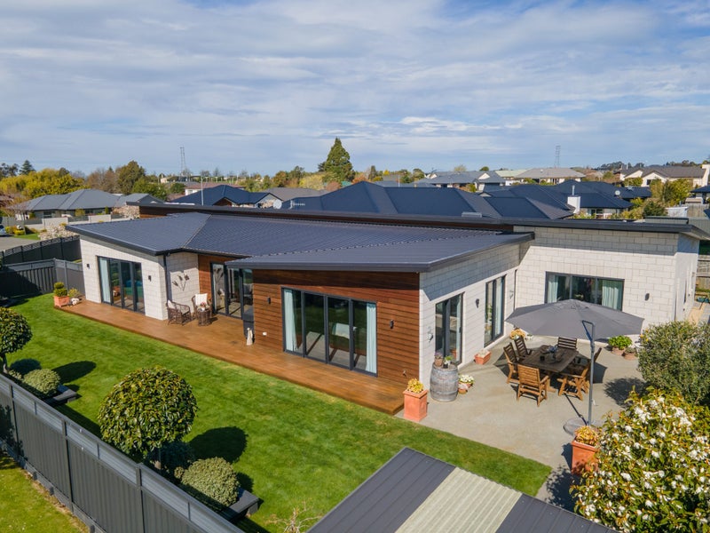 19 Lazarette Loop, Gleniti, Timaru - Carousel 1