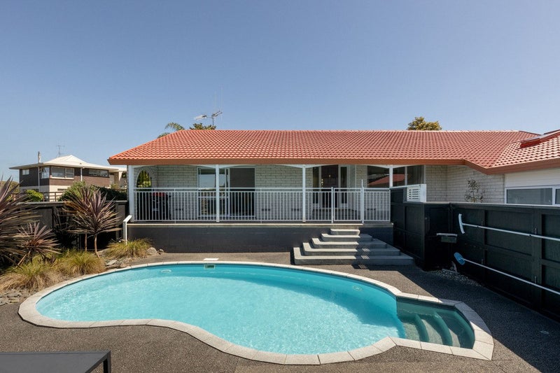 13 Clivedene Street, Matua, Tauranga - Carousel 2