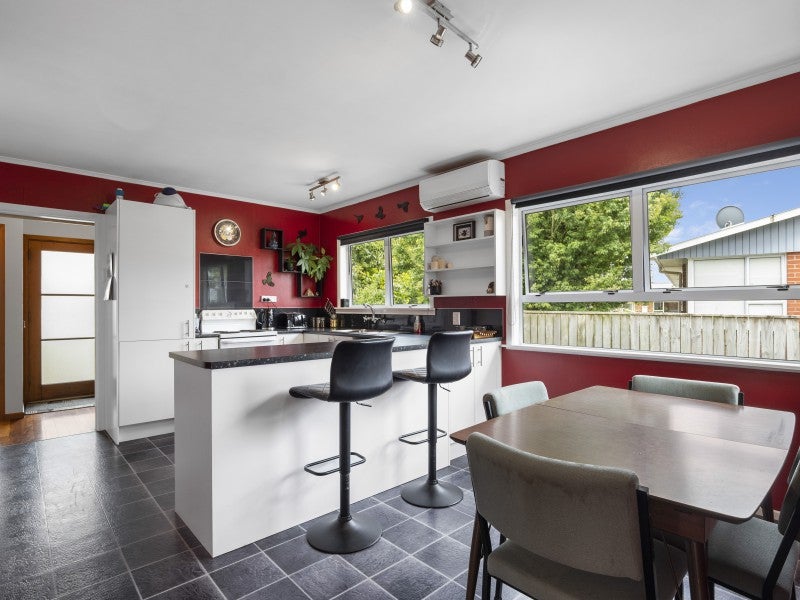 254 Huatoki Street, Upper Vogeltown, New Plymouth - Carousel 2