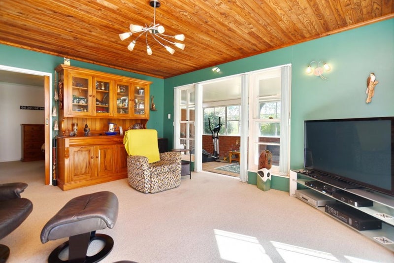 1 Netherby Lane, Shirley, Christchurch - Carousel 2