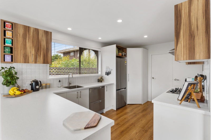 6 Montclare Avenue, Ilam, Christchurch - Carousel 2