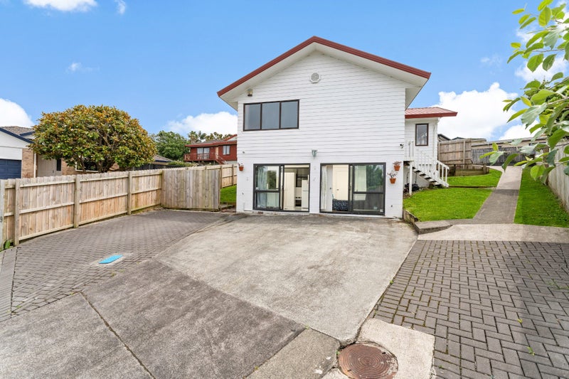 7 Clarion Place, Glendene, Auckland - Carousel 1