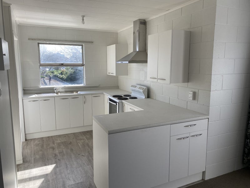 8/11 Palmerston Street, Hamilton Central, Hamilton - Carousel 2