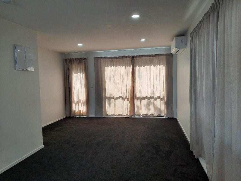 1/955 Mount Eden Road, Three Kings, Auckland - Carousel 2