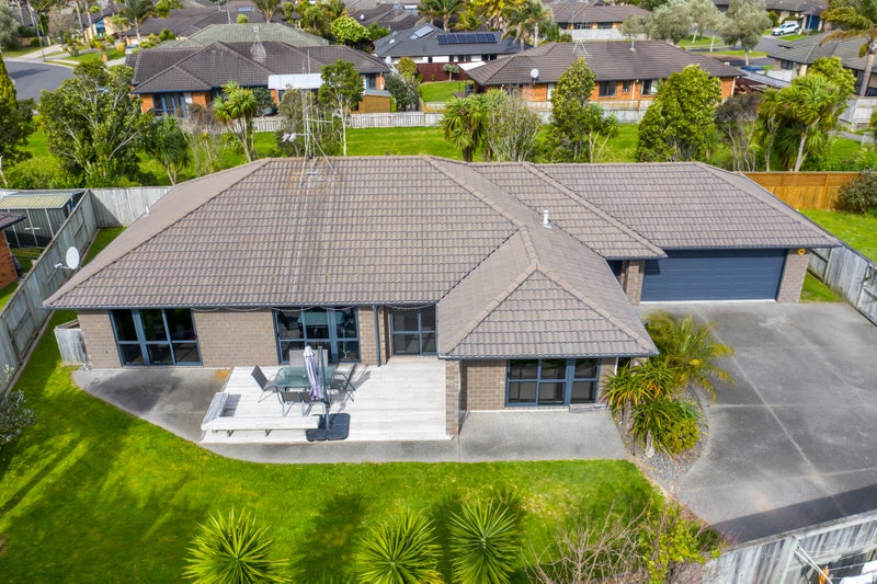 9 Evelyn Place, Papamoa Beach, Papamoa - Carousel 1
