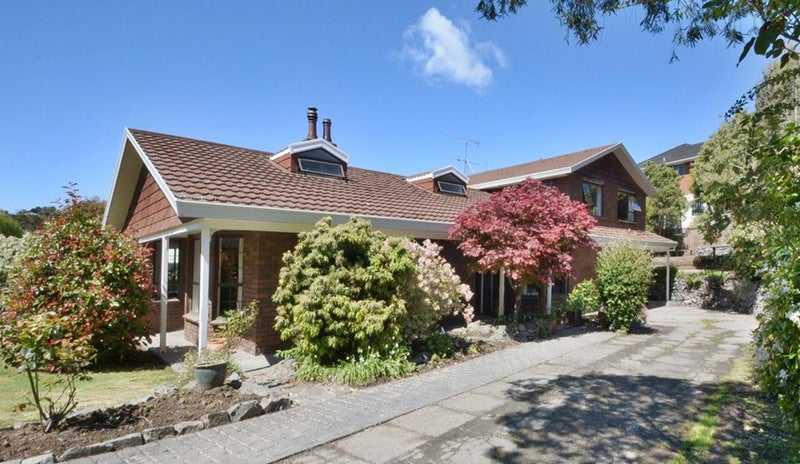 58 Glenross Street, Glenross, Dunedin - Carousel 1