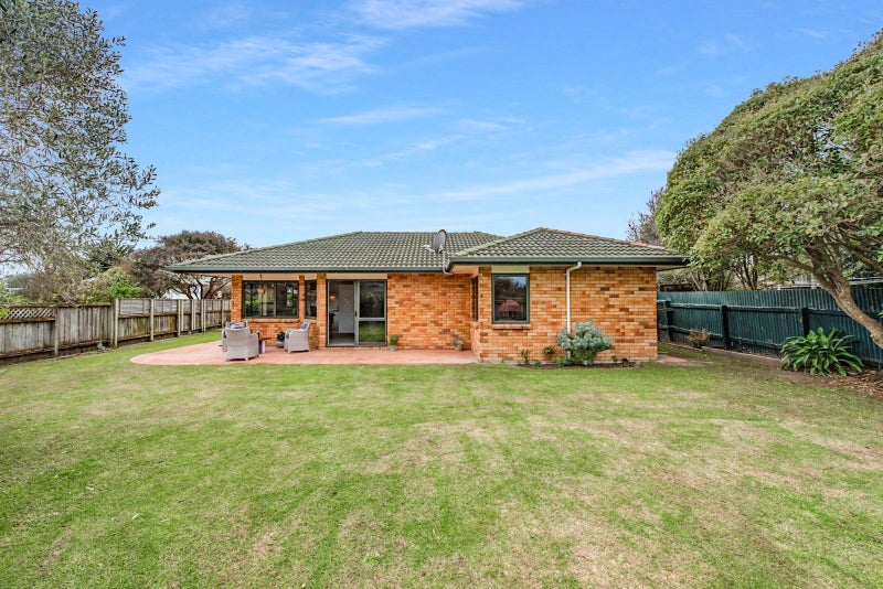44 Te Moana Road, Waikanae Beach, Waikanae - Carousel 1