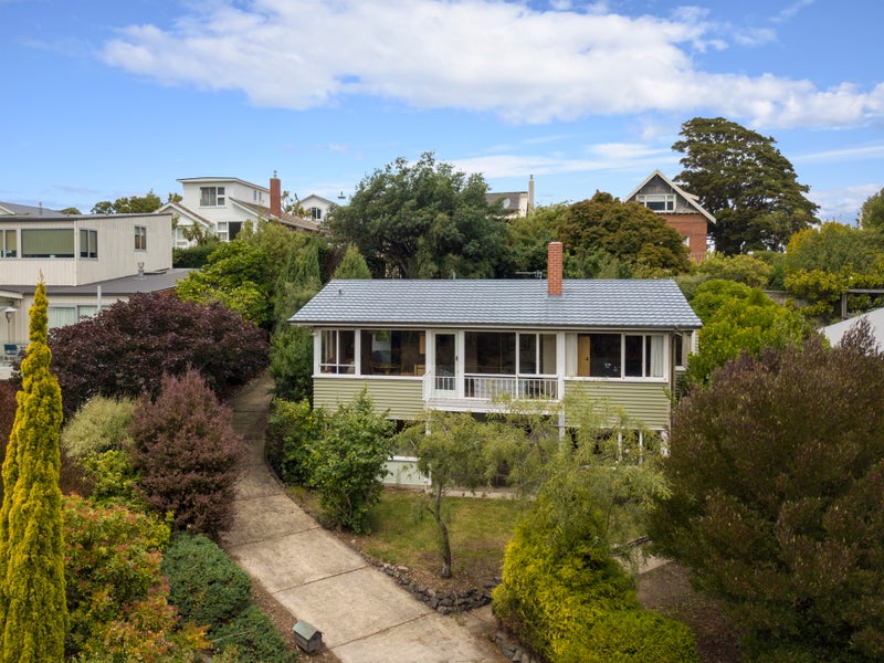 40 Prestwick Street, Maori Hill, Dunedin - Carousel 1