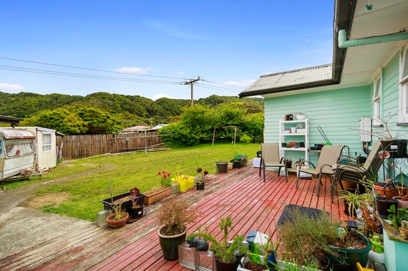 79 Karamu Crescent, Wainuiomata, Lower Hutt - Carousel 13