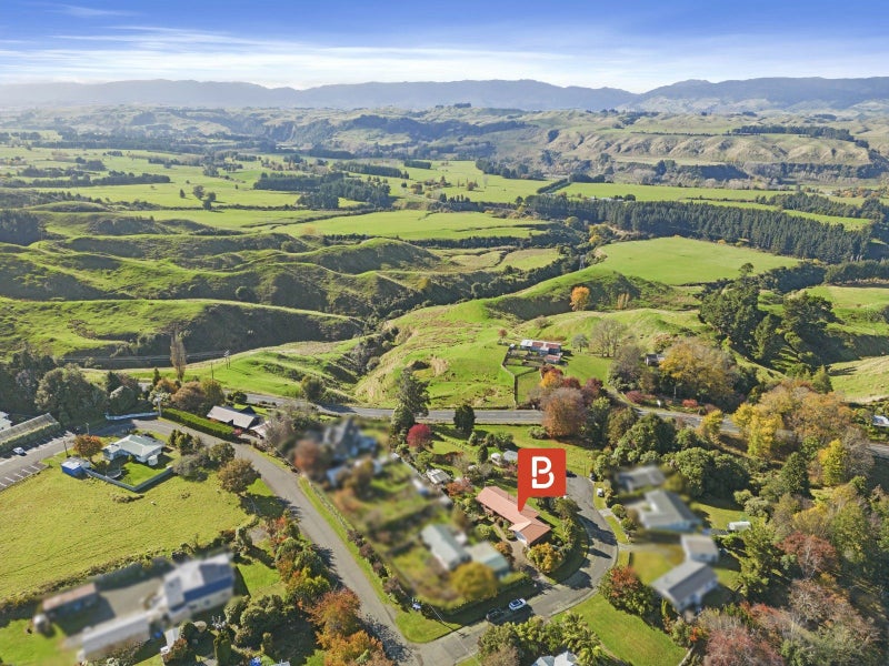 3 Hau Whiti Place, Kimbolton, Kimbolton - Carousel 35