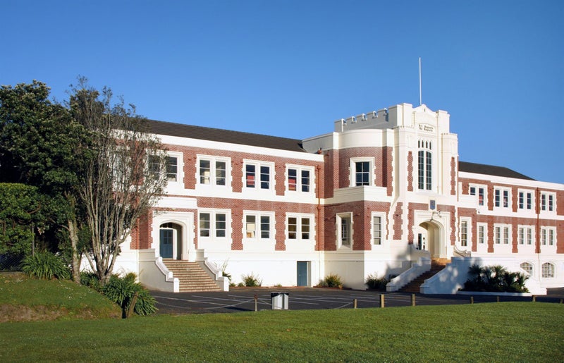 2/74 Victoria Road, Devonport, Auckland - Carousel 34