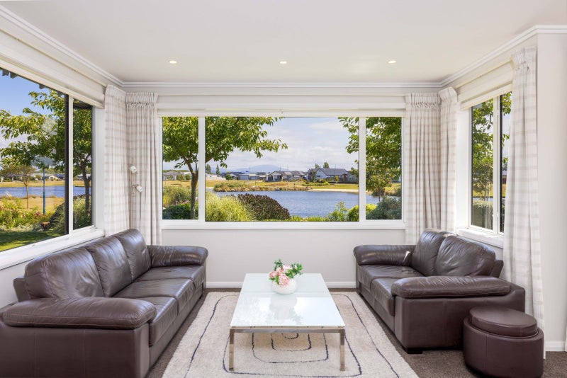 61 The Esplanade, Pegasus, Pegasus - Carousel 2