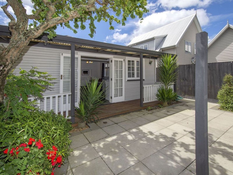 1/140 Hastings Street East, Sydenham, Christchurch - Carousel 1