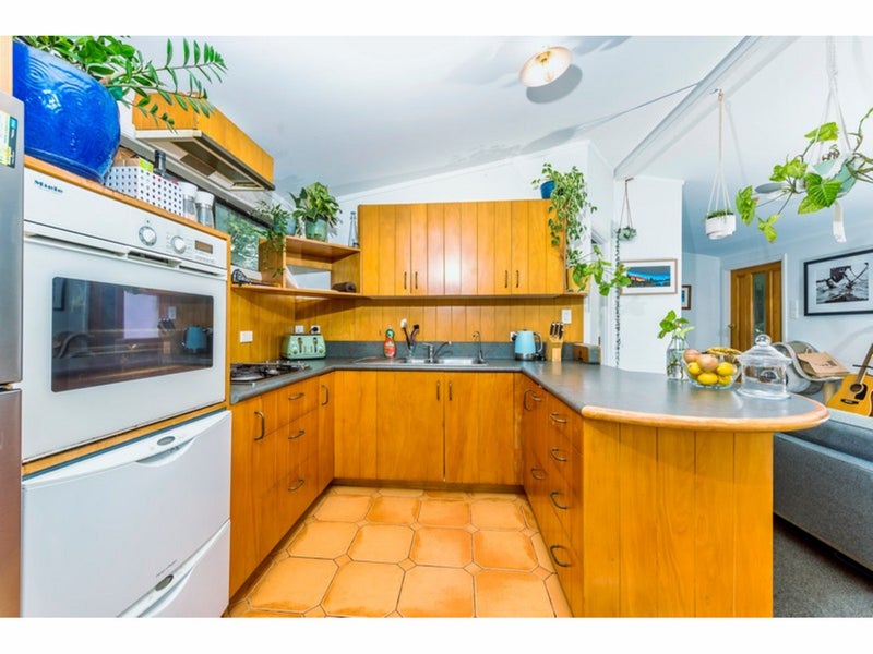 13 McEldowney Road, Titirangi, Auckland - Carousel 2