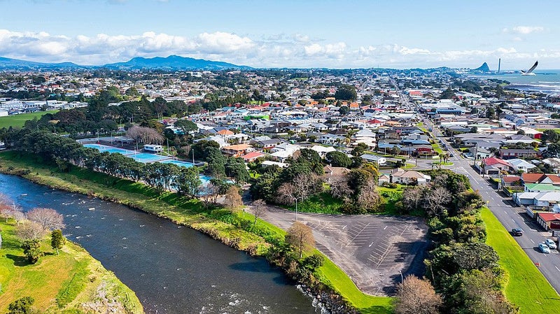 7 Raiomiti Street, Fitzroy, New Plymouth - Carousel 2