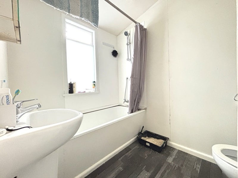 1/77 Sherborne Street, St Albans, Christchurch - Carousel 8