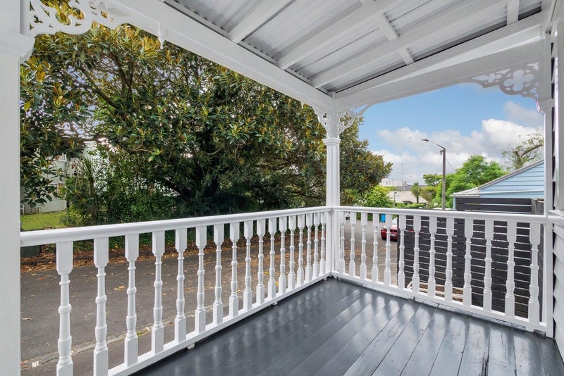 7 Spring Street, Freemans Bay, Auckland - Carousel 1