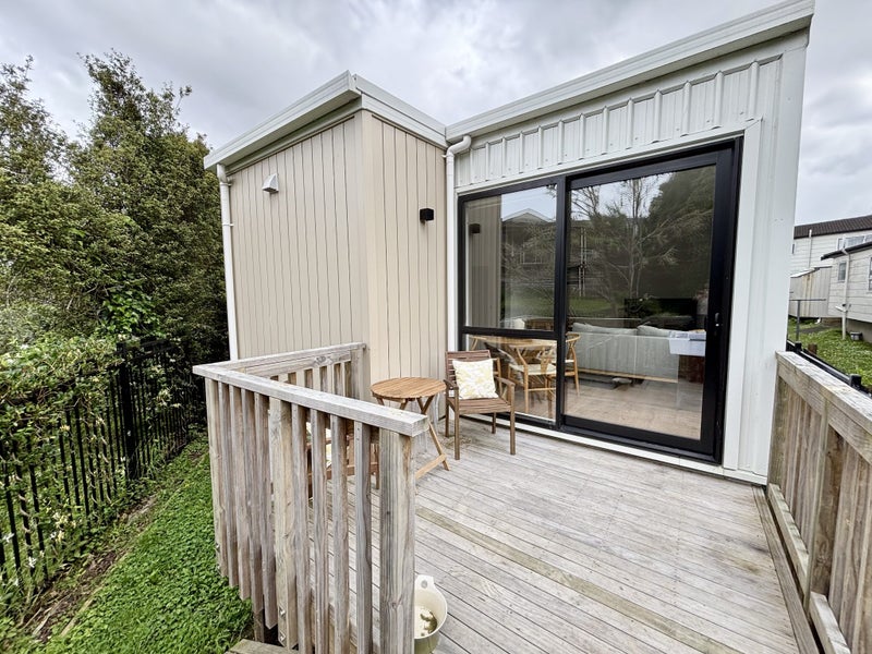 7/7 Cedar Heights Avenue, Massey, Auckland - Carousel 2