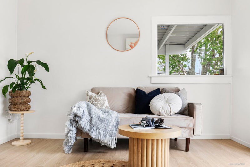 1/22 Manuwai Road, Torbay, Auckland - Carousel 1