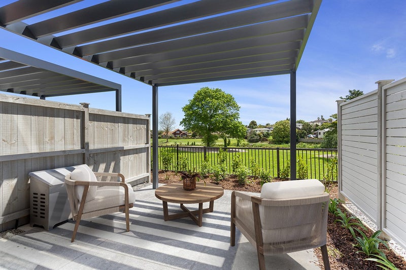 11 Lady McKenzie Mews, Takanini, Auckland - Carousel 2
