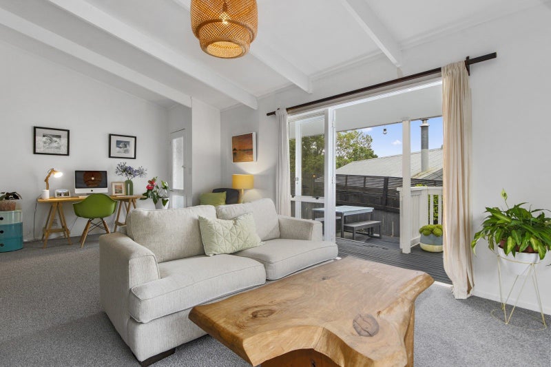 36 Graham Place, Bellevue, Tauranga - Carousel 1