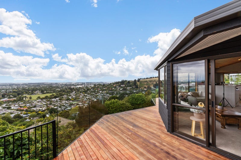 89 Aotea Terrace, Huntsbury, Christchurch - Carousel 1