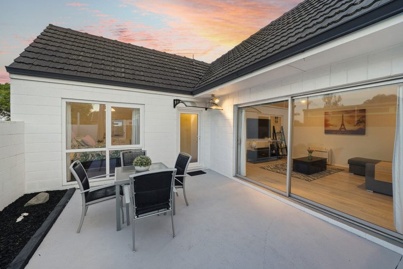 1/239 New Brighton Road, Burwood, Christchurch - Carousel 2