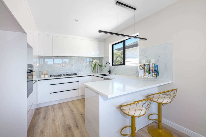 11B Avondale Road, Avondale, Auckland - Carousel 2
