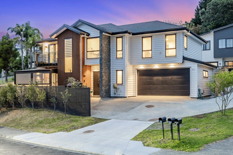 60B Saddleback Rise, Murrays Bay, Auckland - Carousel 2