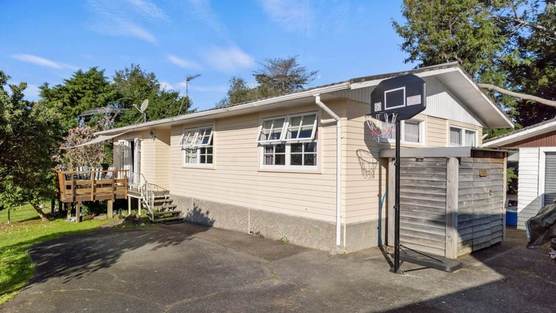 56 Hope Farm Avenue, Pakuranga Heights, Auckland - Carousel 1