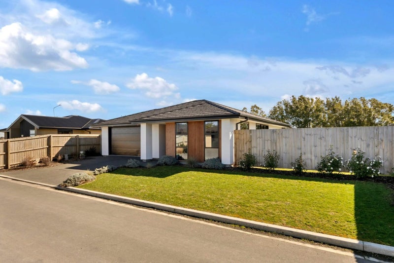 2/178 Hendersons Road, Hoon Hay, Christchurch - Carousel 1