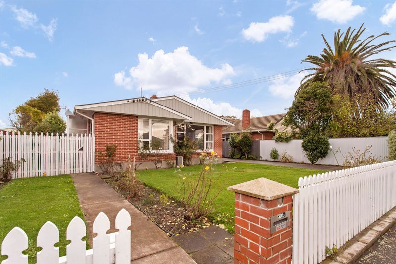 1/301 Wairakei Road, Bryndwr, Christchurch - Carousel 8