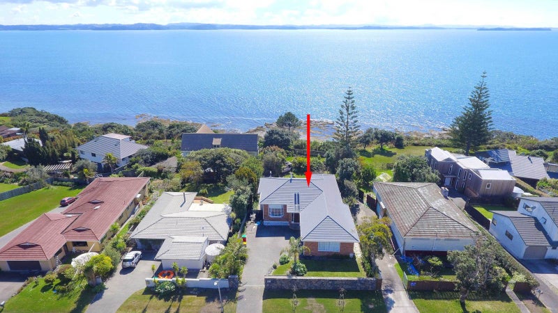 80 Pacific Parade, Army Bay, Whangaparaoa - Carousel 1